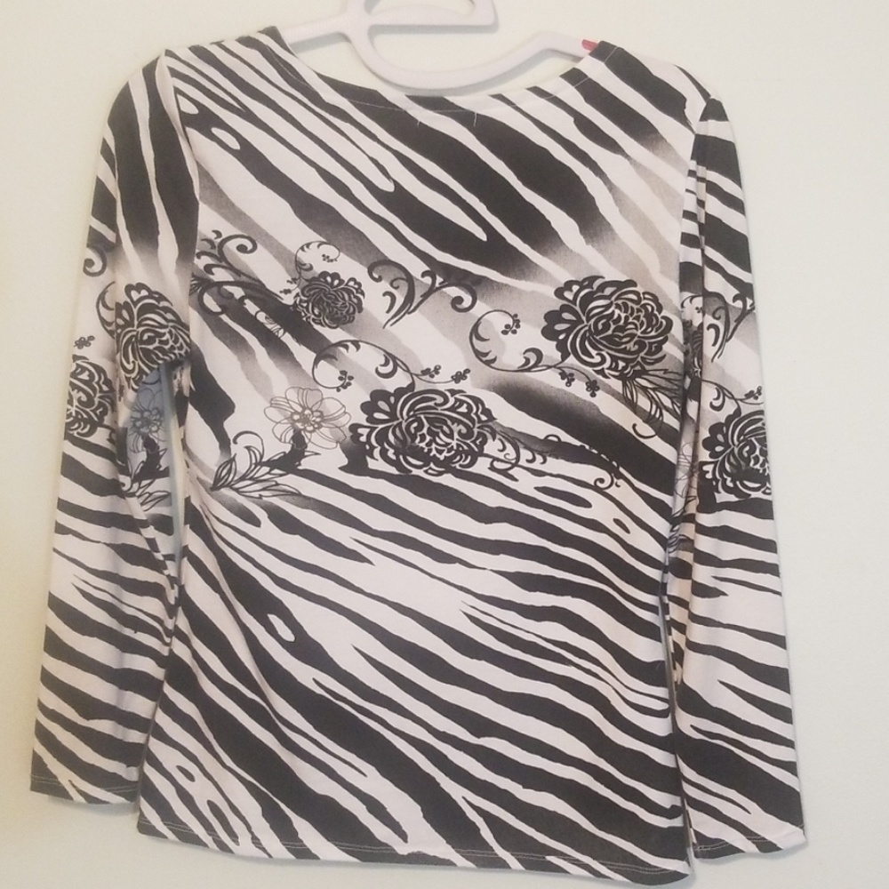 Cache Blouse - Picture 2 of 2